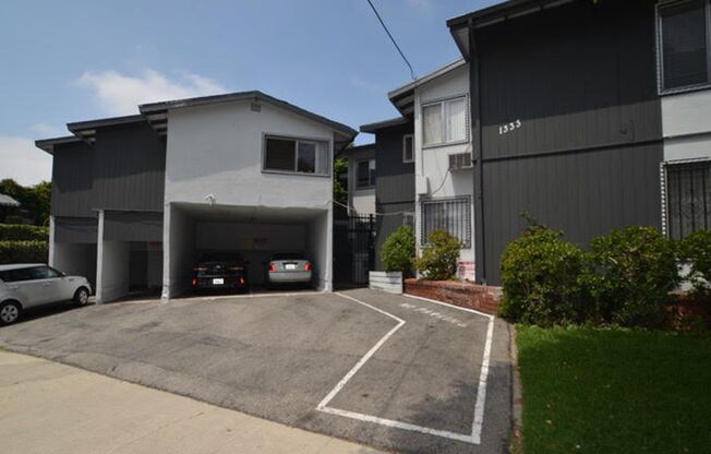 Stanley Gardens Apts - Spacious, Bright and Beatiful One Bedroom! CALL NOW!