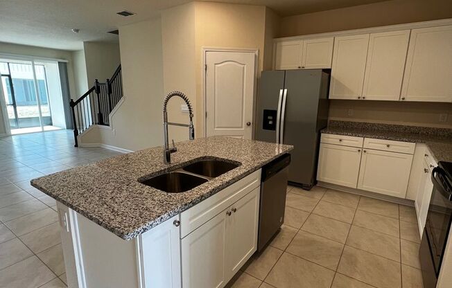 3/2.5 Townhome in Bridgewater Community!