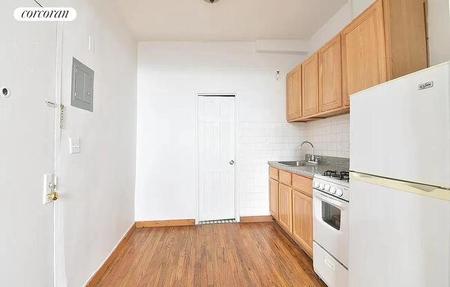 131 COLUMBIA ST