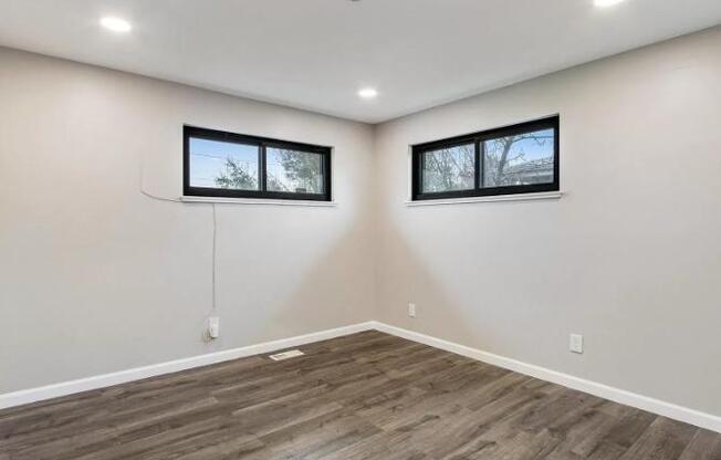 13098 E 30 AVE