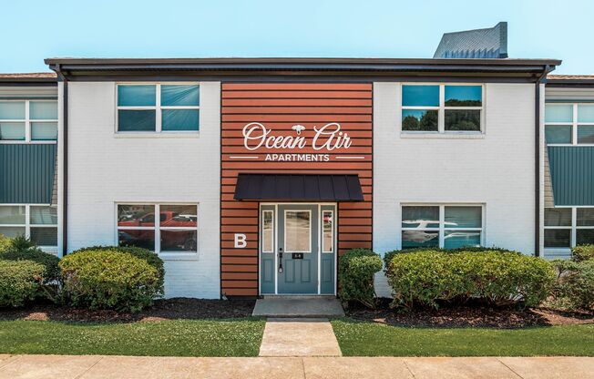 649 E Leicester