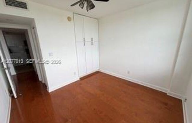 5600 Collins Ave cu-15J, Miami Beach, FL 33140