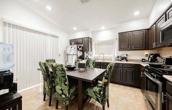 Beautiful 3 Bedroom Home In the Southwest