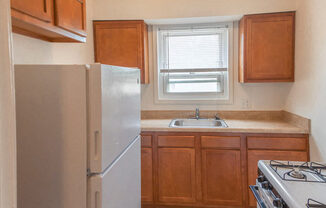 apartment kitchen in Toledo