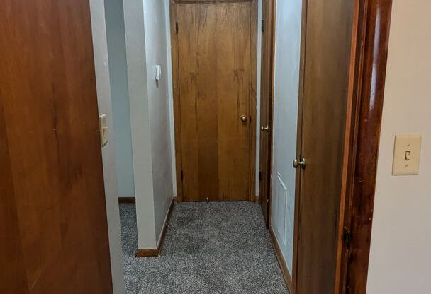 1 bed, 1 bath, $750, Unit 1