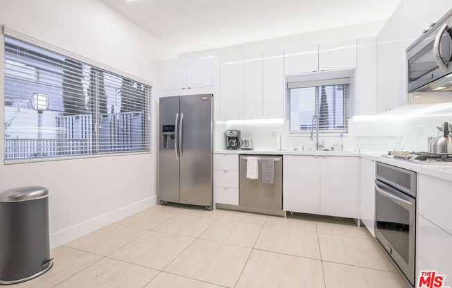 3 beds, 2 baths, 1,486 sqft, $7,300, Unit 105