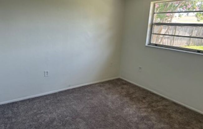 2 beds, 1 bath, $1,450