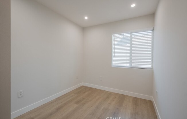 1 bed, 1 bath, 400 sqft, $2,000