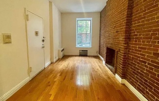 Studio, 1 bath, $2,275, Unit B