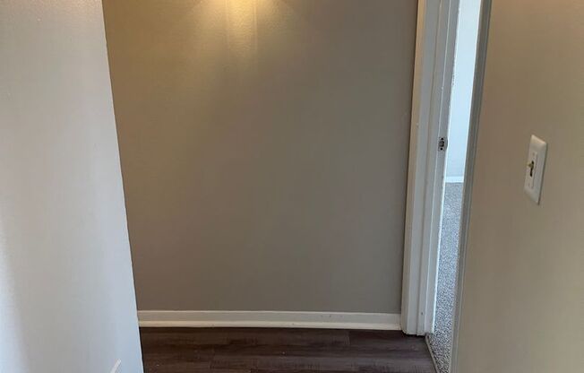 2 beds, 1 bath, 855 sqft, $999, Unit 1301