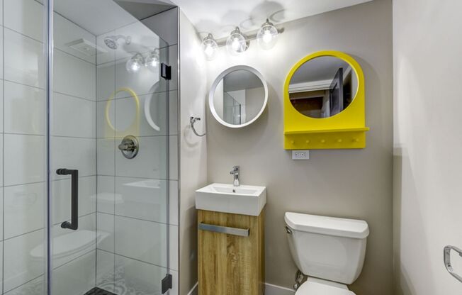 2 beds, 2 baths, 925 sqft, $2,100, Unit 601