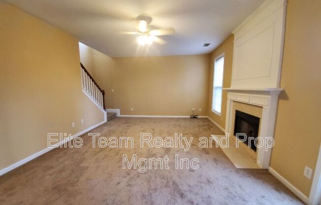 10903 CHASTAIN PARC DR