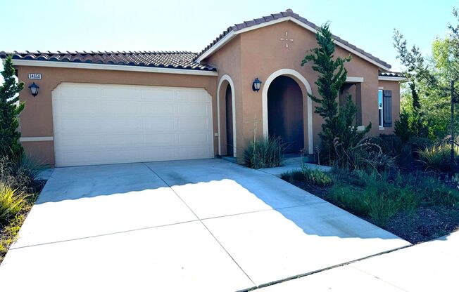 Beautiful House in Spencers Crossings - Murrieta Single Story Corner House