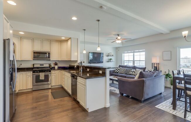 3 bed 2.5 bath Townhome in Northwest Denver