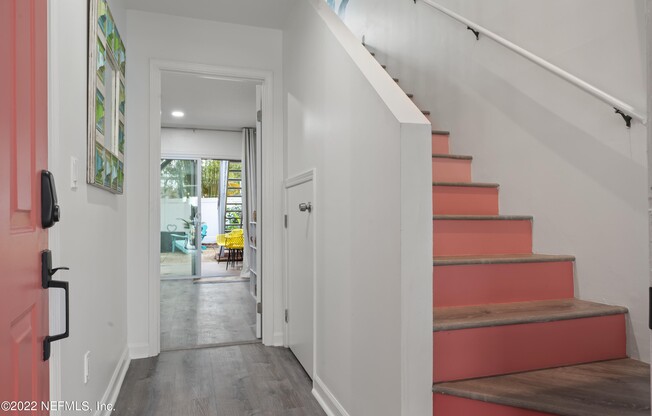 2213 GORDON AVE