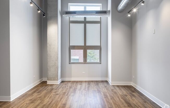 3 beds, 2 baths, 1,405 sqft, $5,620, Unit 3833-224