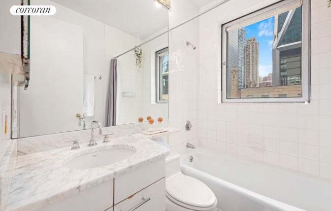 1 bed, 1 bath, $4,200, Unit 6CC