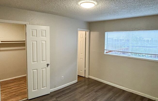 1 bed, 1 bath, 543 sqft, $1,195, Unit Apartment 05