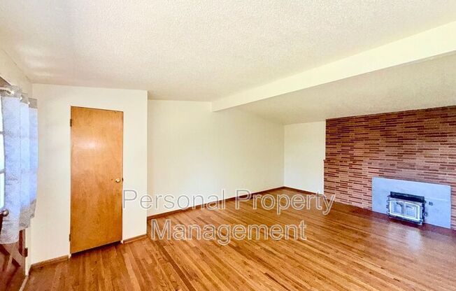 108 N MORRISON RD