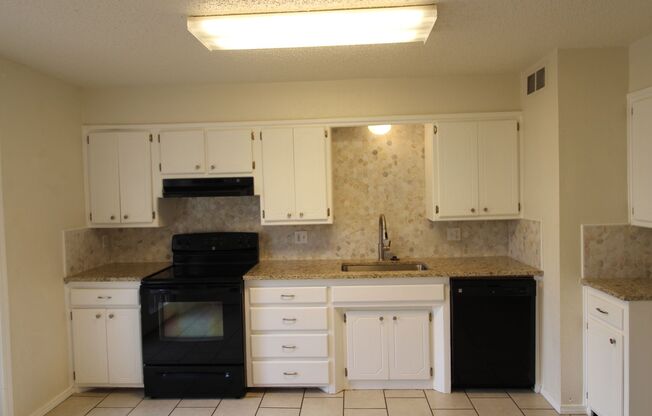 Move in Special!! 3 Bed, 2 bath, 2 car garage home - Noble, OK