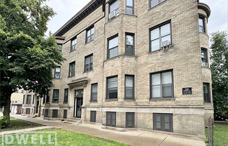 915 W Waveland Ave, Chicago IL 1