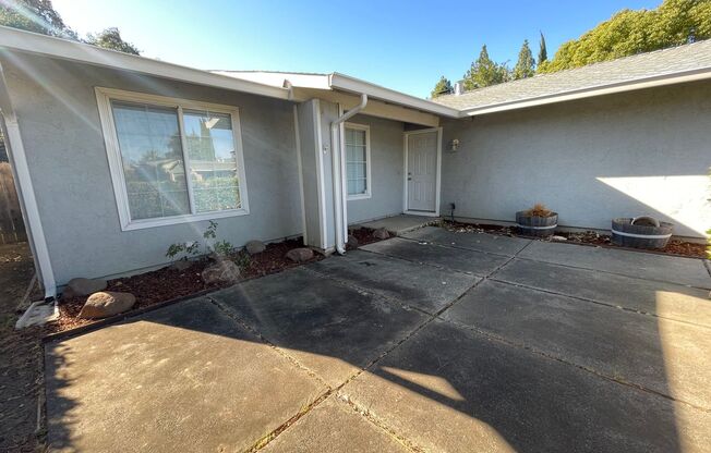 Newly Remodeled 3 Bedroom 2 Bath!! Close to Travis Air Force Base!