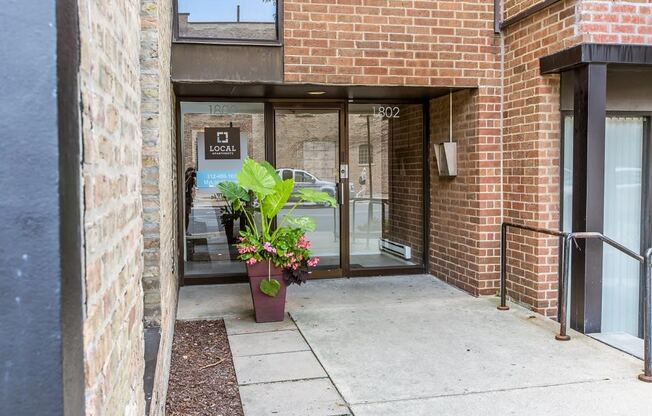 Welcome home to 1802 N. Halsted