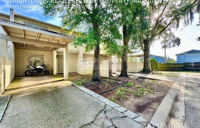 5216 TENNIS CT CIR