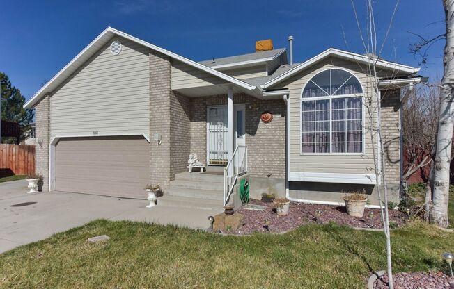 West Jordan's Hidden Gem: A Home Designed for Life! (PET FRIENDLY)