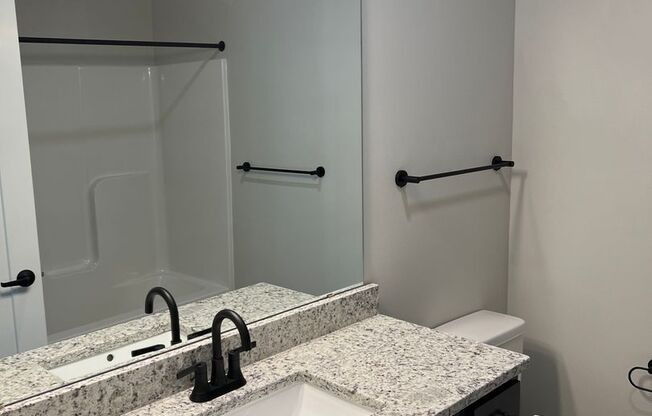 3 beds, 2 baths, 1,006 sqft, $1,800, Unit 500-312