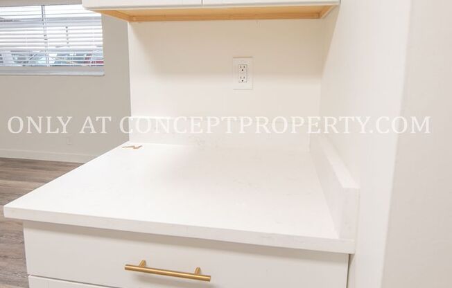 1 bed, 1 bath, 450 sqft, $1,099, Unit 12B
