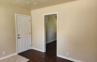 2 beds, 1 bath, $950