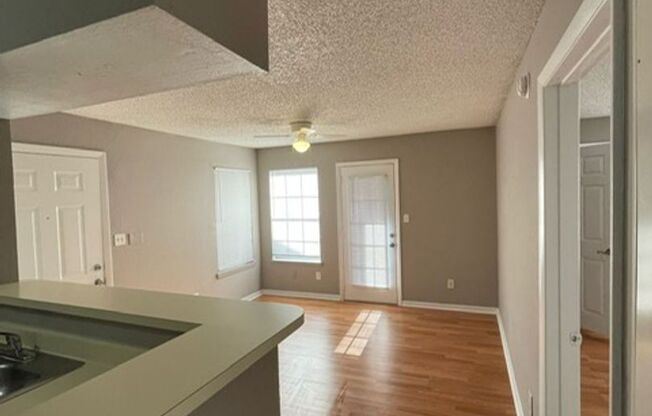 First Floor 1 Bedroom Condo In Orlando Area!