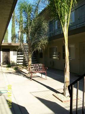 1 bed, 1 bath, 550 sqft, $1,550, Unit 04