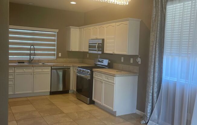 Beautiful Double Diamond Ranch Home For Rent