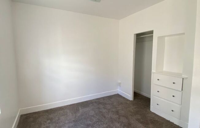 ALL UTILITIES INCLUDED!!! 3bdrm 2 bath Apt w/ possible 4th bedroom or den!