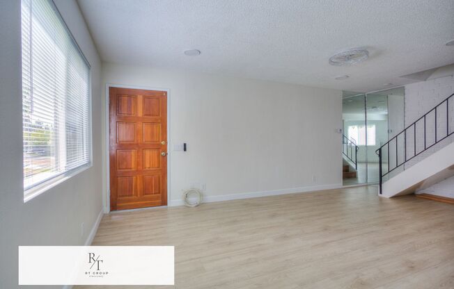 NEWLY REMODELED 2 BED / 1 BATH APARTMENT FOR RENT!