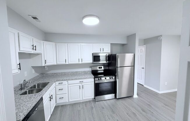 Modern Comfort Meets Convenience – Renovated 3BR Townhouse with Yard