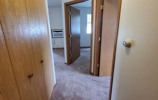 2 beds, 1 bath, 1,050 sqft, $1,259, Unit PL   7606