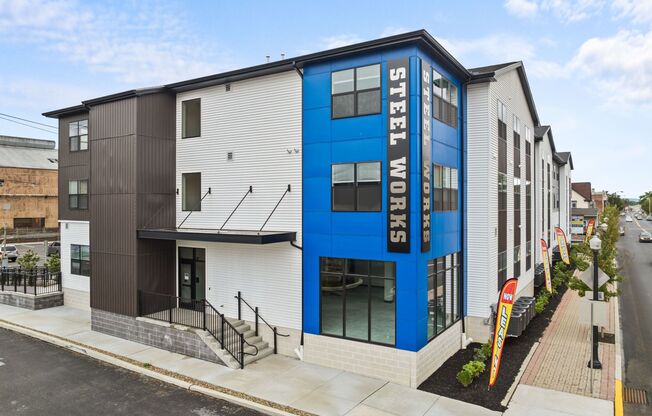 Steel Works Apartments - Contemporary & Spacious Studio/1-Bedroom Apartments