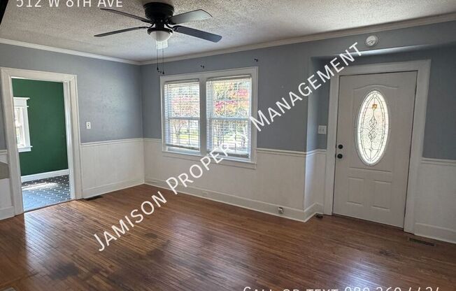 512 W 8 AVE