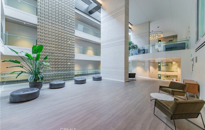 1 bed, 1 bath, 711 sqft, $2,800, Unit 1414