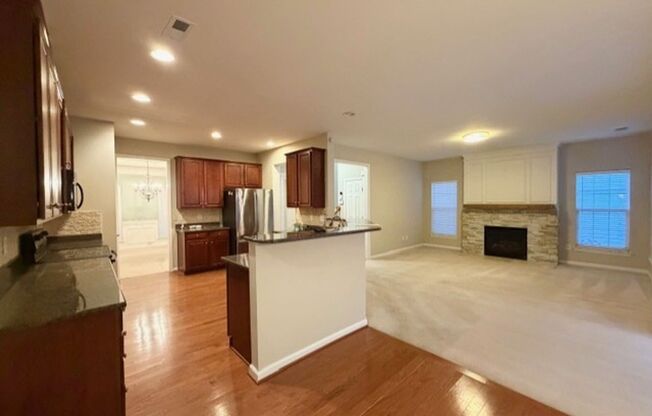 Stunning 5 Bed/3.5 Bath Home in Vibrant Concord NC - 2 Car Attached Garage - Large Open Kitchen - Gas Fireplace - Fenced Backyard - Community Pool/Playground