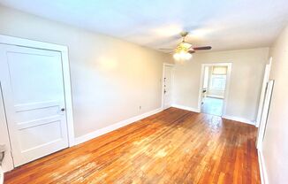 2 beds, 1 bath, $900, Unit Apt. D