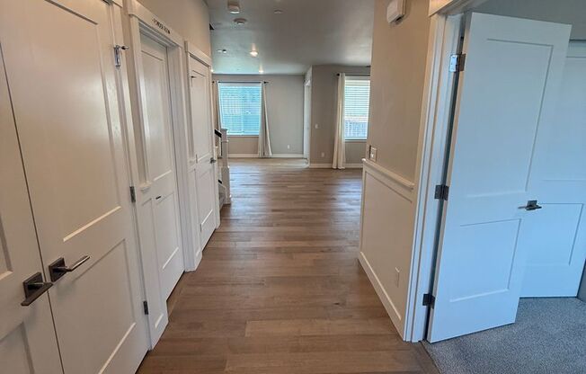 Baker Heights 2 Story Home - Bremerton