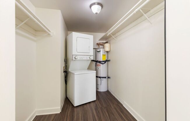 1 bed, 1 bath, 468 sqft, $2,025, Unit 502