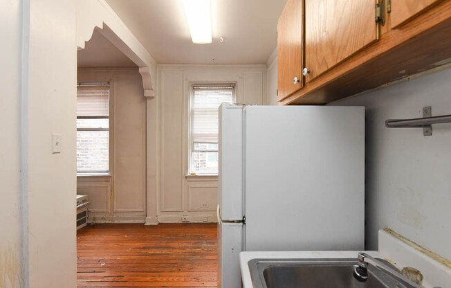 4058 KENMORE