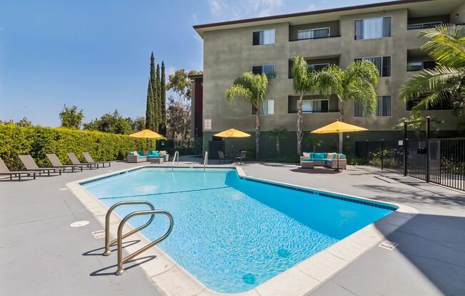 Penthouse Apartments | Free Garage Parking | New Specials