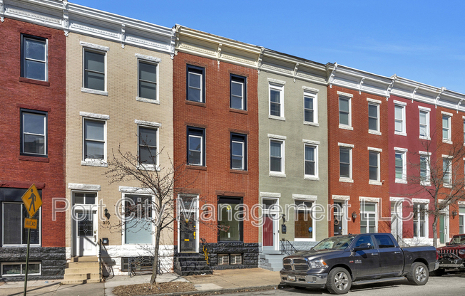 312 E 22 ST