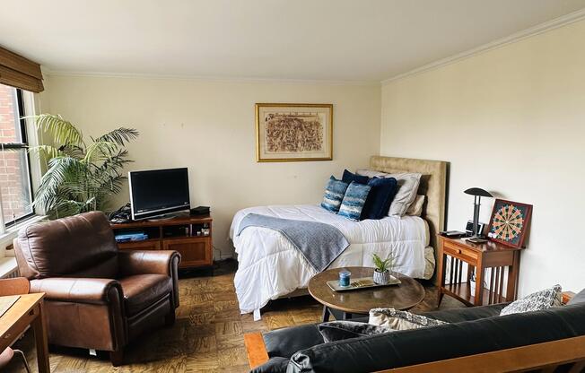 Studio, 1 bath, $3,395, Unit 16S